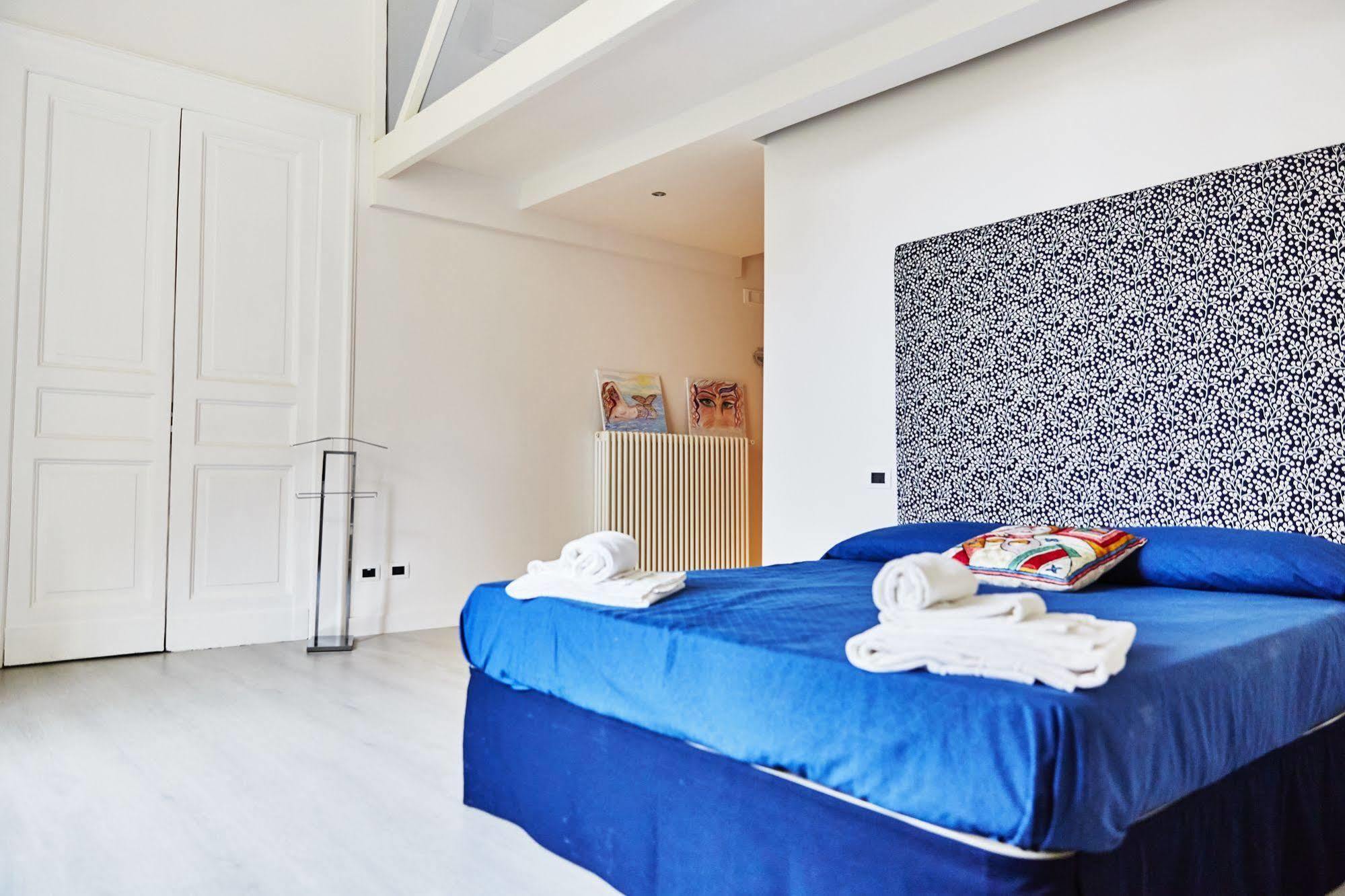 B&B Neapolis Bellini Napoli Esterno foto
